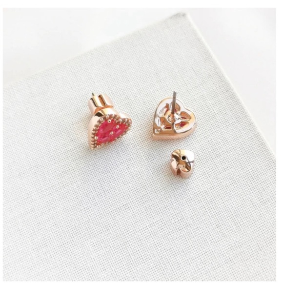 Kate Spade “Spell it Out” necklace and earrings boxed set, red hearts - Picture 12 of 15